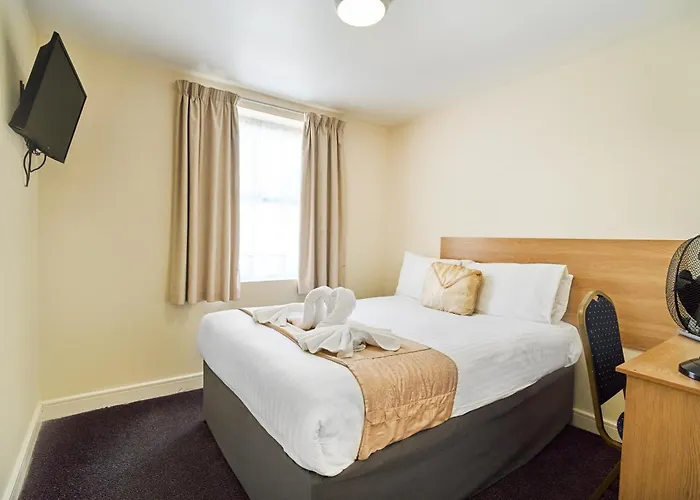 Cranbrook Hotel