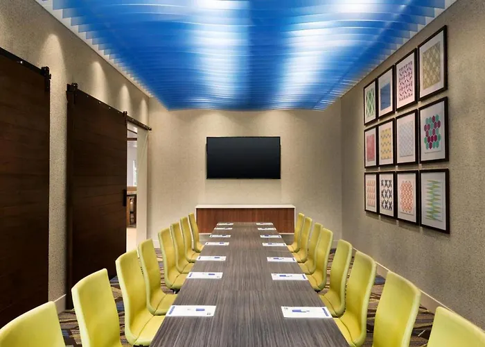 Holiday Inn Express Osage Beach - Lake Of The Ozarks By Ihg