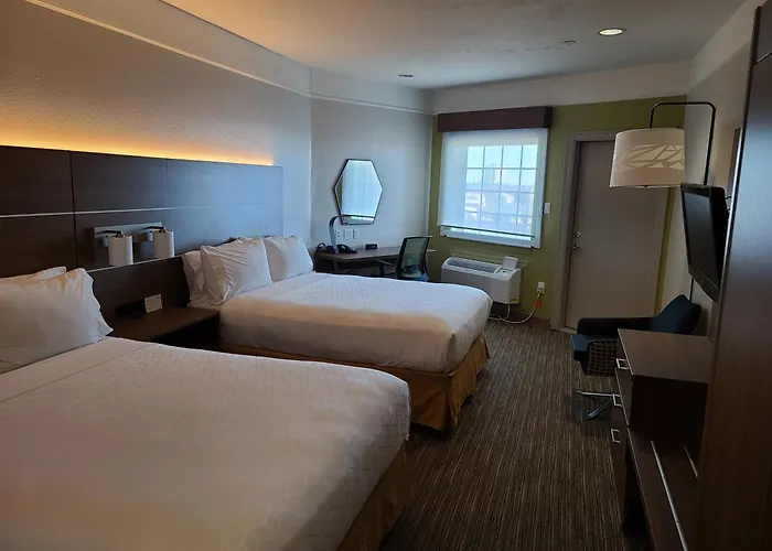 Holiday Inn Express & Suites Galveston West-Seawall By Ihg