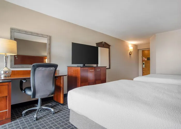 Surestay Plus Hotel By Best Western Greenwood