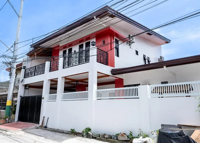 Reddoorz @ Alquiza Residences Paranaque