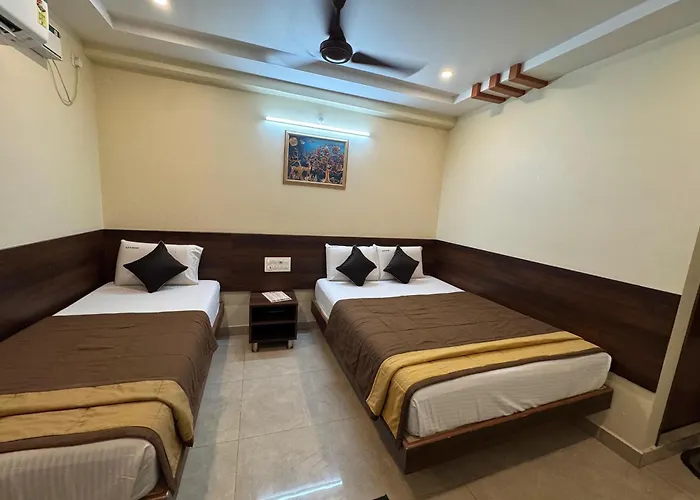 Hotel Dkr Grand