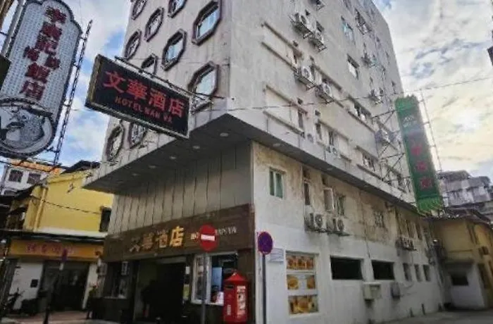 Man Va Hotel