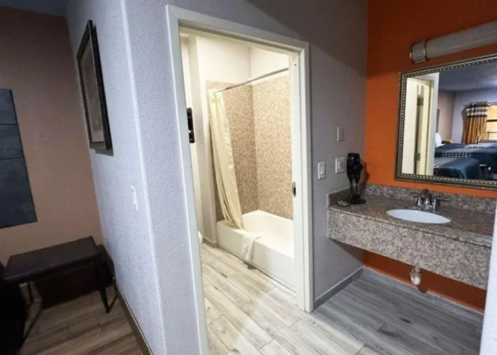 Downtowner Inns & Suites Iah Airport - Humble Tx Us 59