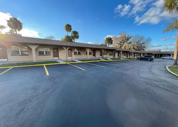 Shangri La Motel