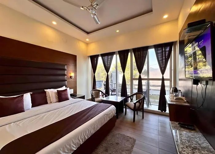 The Ganga Lodge, Manali - Affordable Luxury Stay Near Mall Road Manali