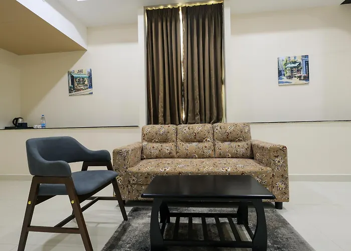 Hotel Raaga Inn