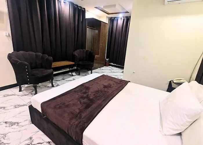 Hotel Royal Inn
