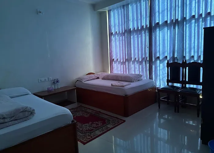 Hotel Everest