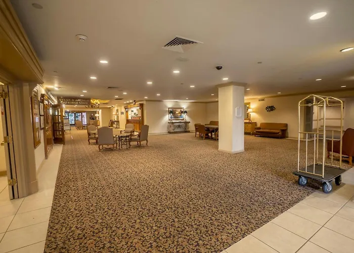 Piccadilly Inn Airport