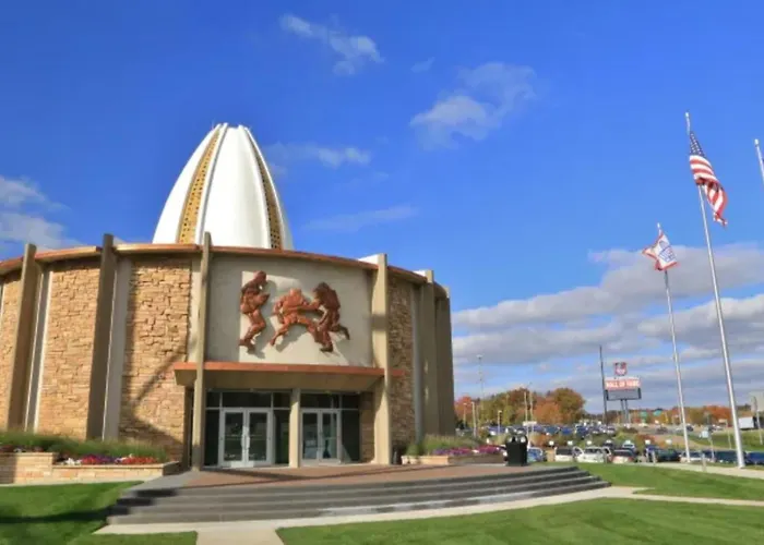 Holiday Inn Express & Suites Akron Regional Airport Area By Ihg