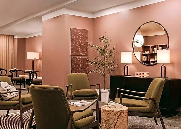Capital Hill Hotel & Suites