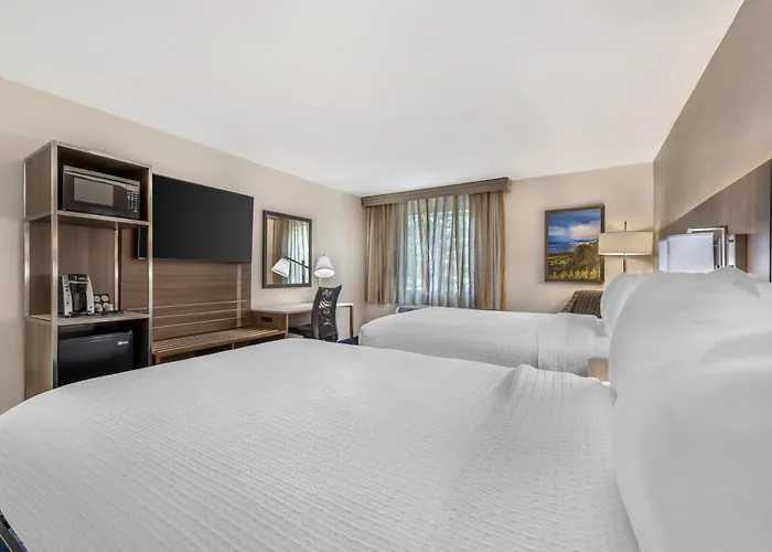 Best Western Plus Portland Airport Hotel & Suites