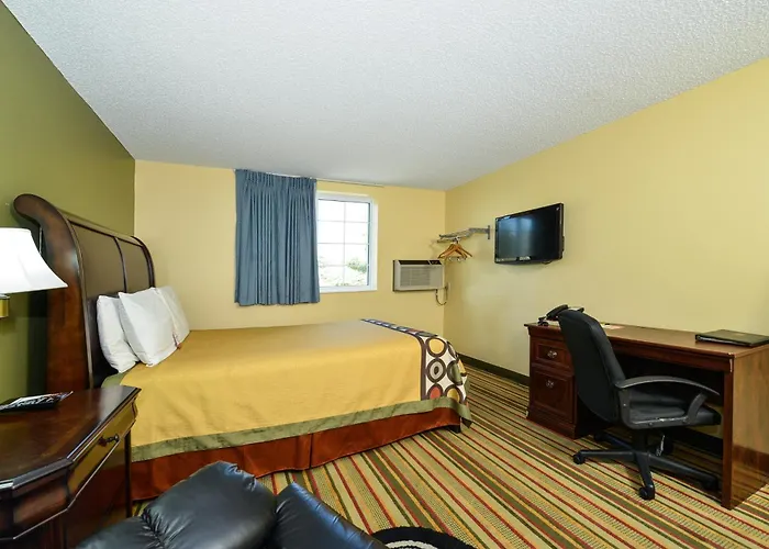 Super 8 By Wyndham Minot Airport