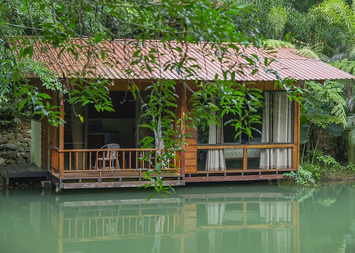 Cabanas Del Lago