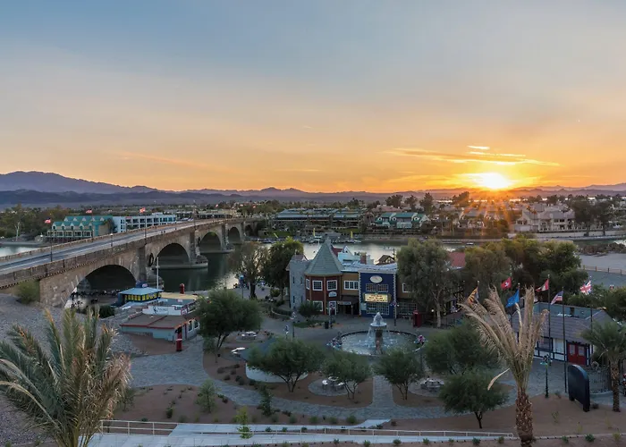 Holiday Inn Express & Suites Lake Havasu - London Bridge By Ihg