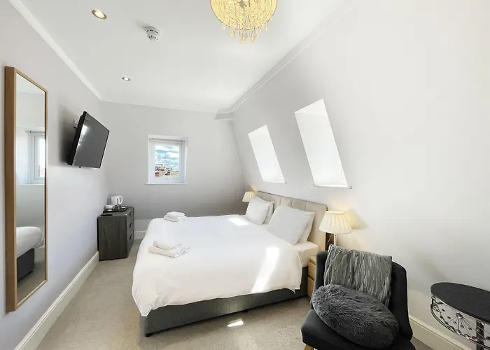 Dukes Folly Hotel