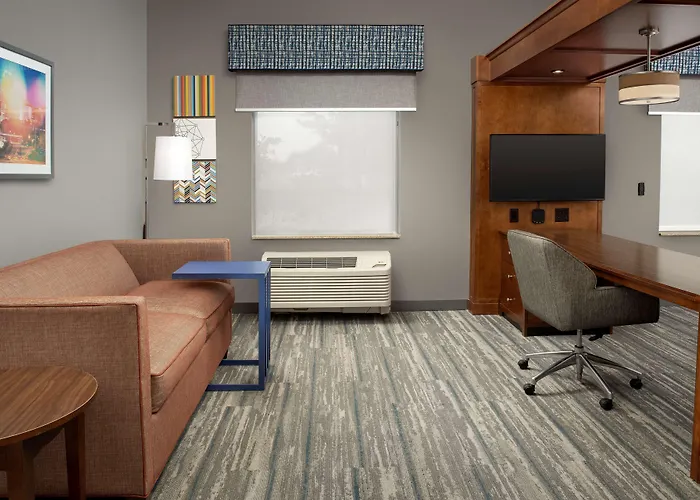 Hampton Inn & Suites Holly Springs