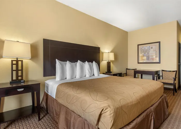 Bastrop Cheap Hotels