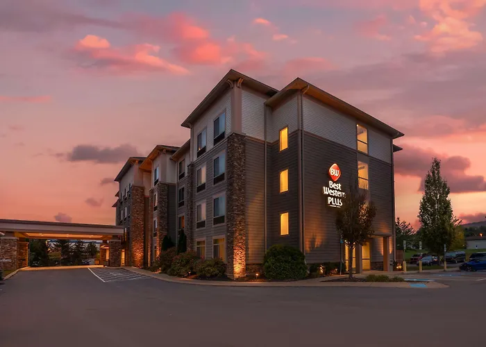Best Western Plus University Park Inn & Suites