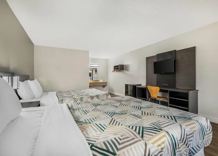 Travelodge By Wyndham Norfolk Airport