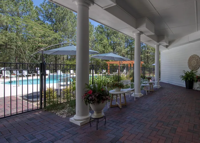Homewood Suites By Hilton Olmsted Village