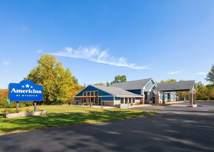 Americinn By Wyndham Douglas/Saugatuck