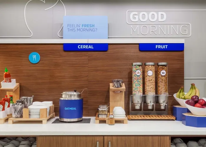 Holiday Inn Express Madera By Ihg