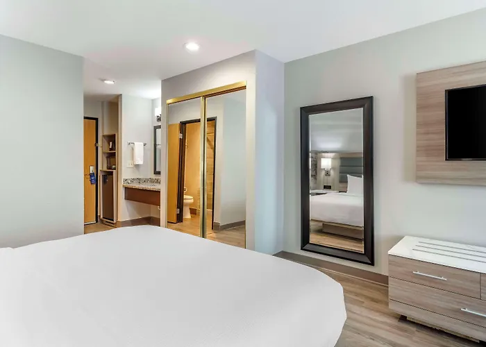 Best Western Plus Vineyard Inn
