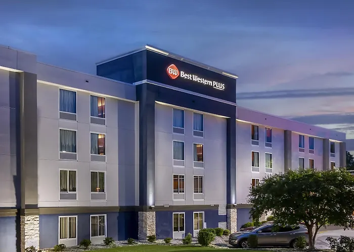Best Western Plus Lexington Inn