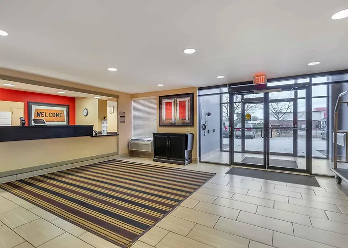 Extended Stay America Suites - Chicago - Lombard - Yorktown Center