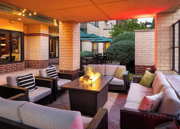 Courtyard By Marriott Bloomington Mall Of America