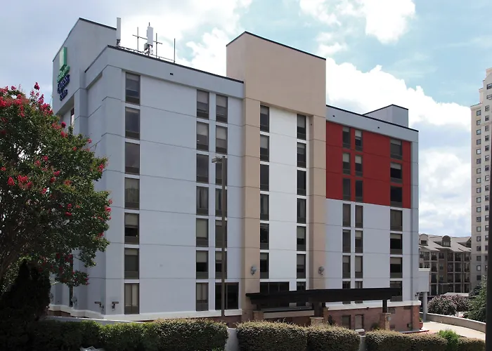 Holiday Inn Express & Suites Atlanta Perimeter Mall Hotel By Ihg