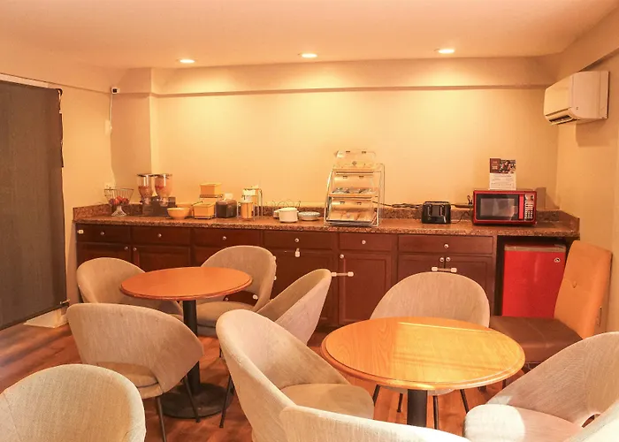 Days Inn By Wyndham Little River