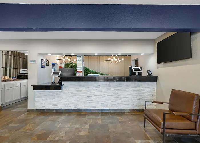 Best Western Plus Altoona Inn