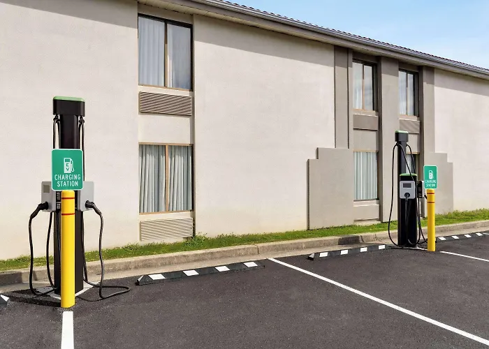 Waldorf Cheap Hotels