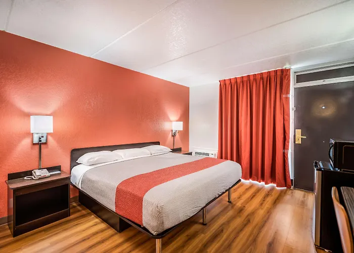 Motel 6-Henderson, Tx