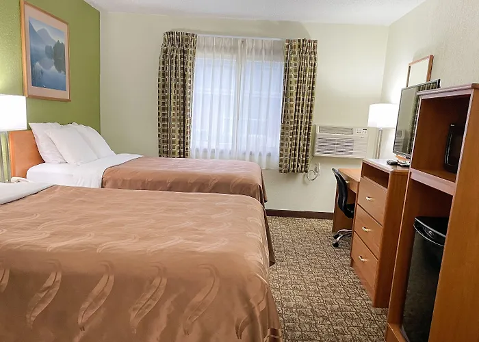 Hudson Inn & Suites
