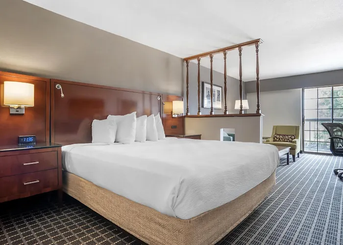 Greenwood Cheap Hotels
