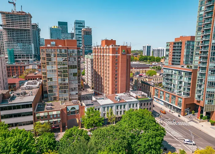 Holiday Inn Express Toronto Downtown By Ihg
