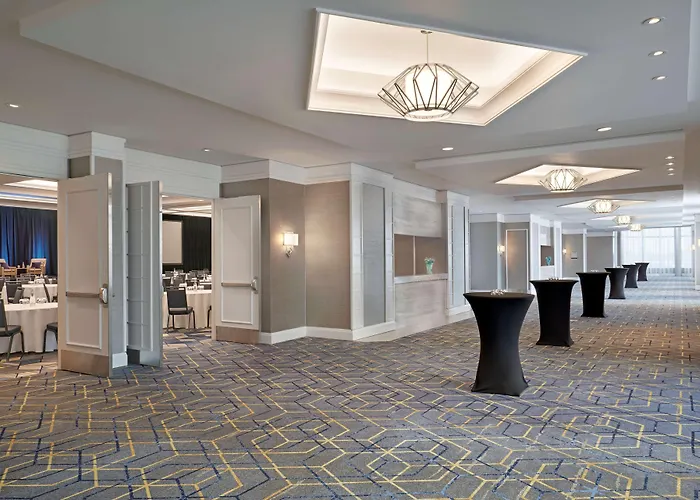 Richmond Hill Cheap Hotels