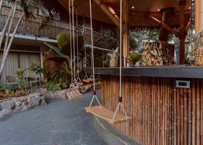 White Sands Hotel