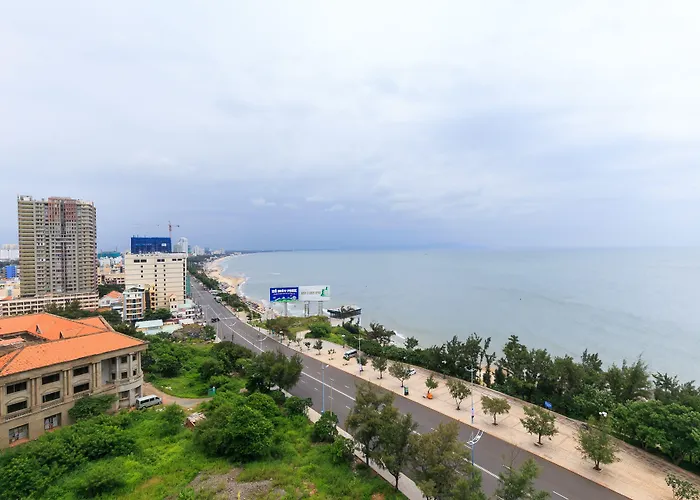 Marine Hotel & Apartment