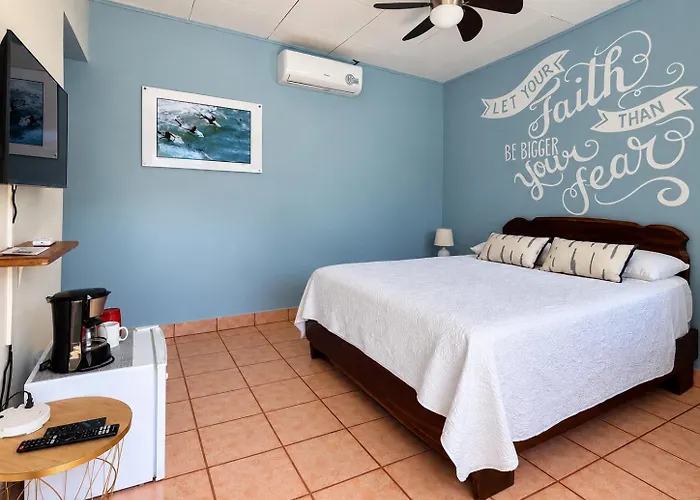 Hotel Perico Azul & Surf Camp
