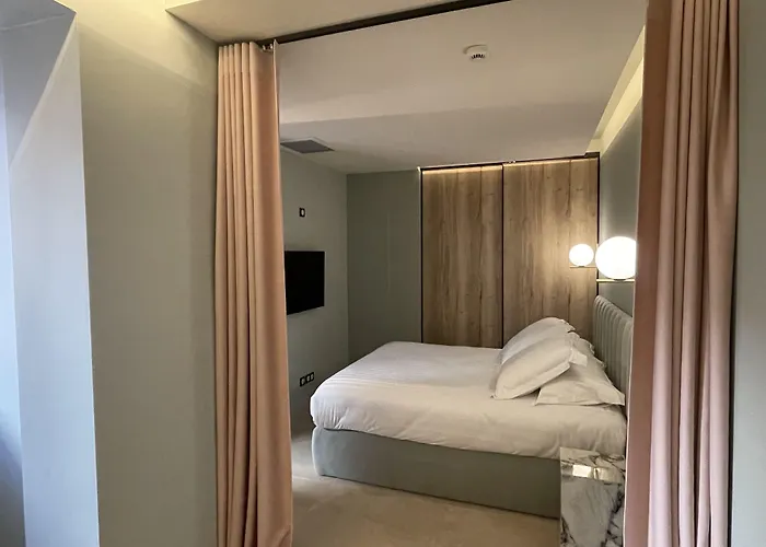 Le Grau-du-Roi Cheap Hotels