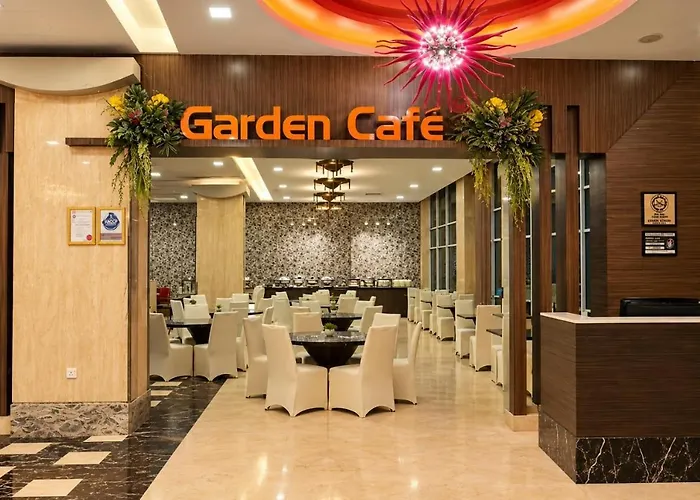 Crown Garden Hotel