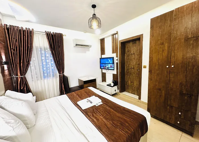 Presken Hotels Water Cooperation, Victoria Island