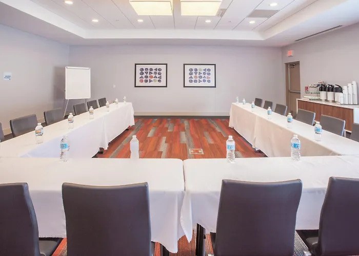 Holiday Inn Express & Suites - Indianapolis Ne - Noblesville