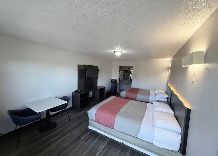 Motel 6-Montgomery, Al - Coliseum