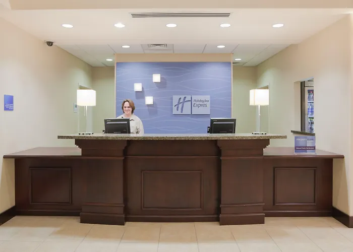 Holiday Inn Express & Suites Clovis Fresno Area By Ihg
